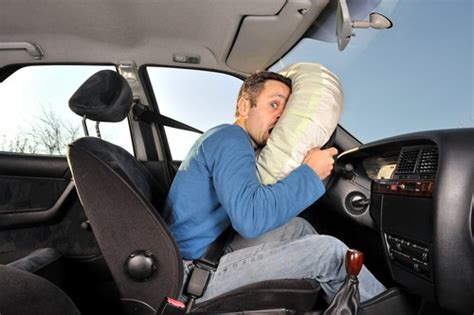 India Makes 2 AirBag mandatory in all new cars - Lazy Tourer