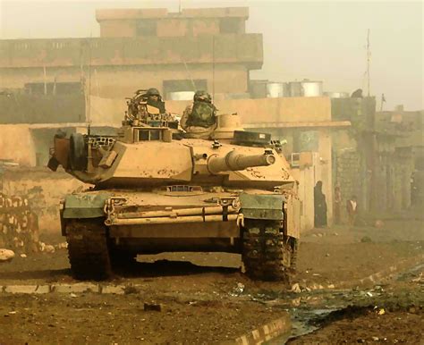 M1 Abrams US Main Battle Tank in Bagdad #Iraq #OIF M1 Abrams, Build Tank, Patton Tank, Combat ...