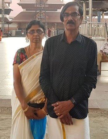 Manobala Height, Age, Death, Wife, Family, Biography & More