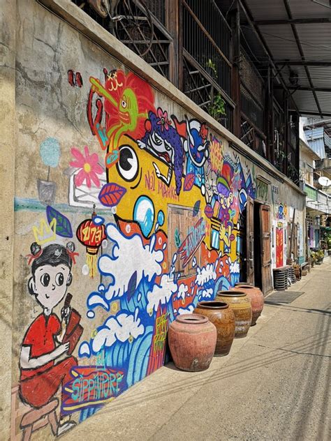 Beautiful Street Art in Bangkok Old District Talat Noi. Stock Photo - Image of street, talat ...