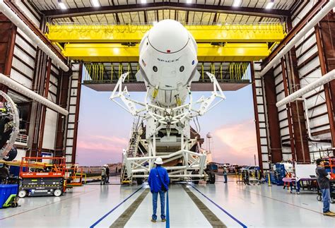 Why Is Elon Musk So Famous? SpaceX Launch Will Boost Fame - Bloomberg