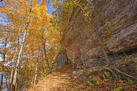 15 Scenic Trails for Hiking in Iowa - Midwest Explored