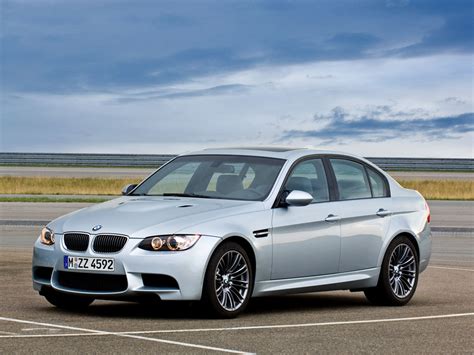 BMW М3 (E90) sedan - фото, цена, характеристики седана БМВ М3 (Е90)