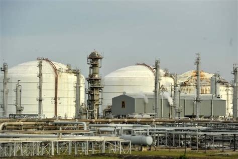 Facility offered for oil refinery project in East Kalimantan | Republika Online