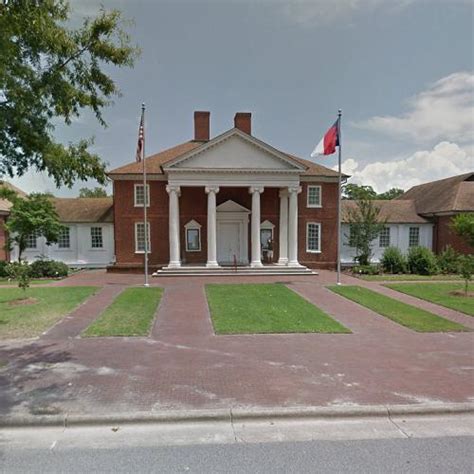 Chowan County Courthouse in Edenton, NC - Virtual Globetrotting