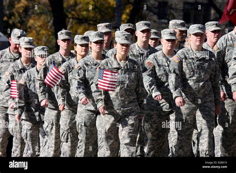 US Army soldiers marching in the Milwaukee Veterans Parade Stock Photo - Alamy