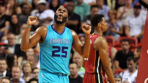 WATCH: Al Jefferson Leads Hornets Past Miami | SLAM