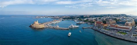 The Colossus of Rhodes - One of the Seven Wonders of the Ancient World ...