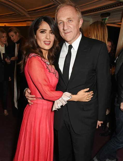 Salma Hayek and Her Husband PDA on the Red Carpet Nov. 2015 | POPSUGAR Latina Photo 2