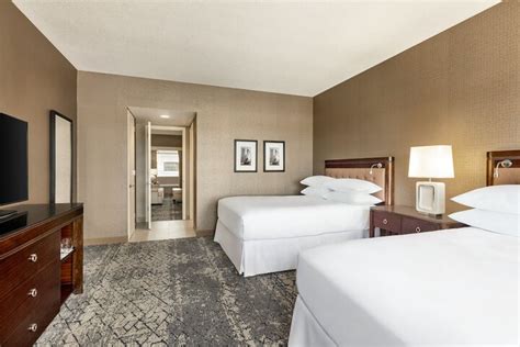 Sheraton Suites Chicago OHare Rosemont | Bookonline.com