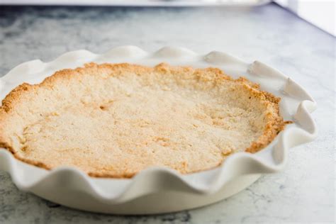 Keto Pie Crust Recipe - Ketofocus