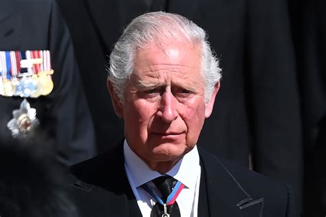 King Charles Calls for Royals to Mourn Queen Until Week After State ...