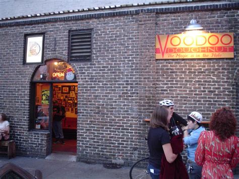 File:Voodoo Doughnut Portland Oregon.JPG - Wikipedia, the free encyclopedia