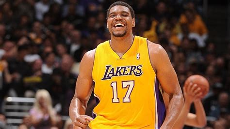 Lakers Exercise Contact Option on Andrew Bynum | NBA.com