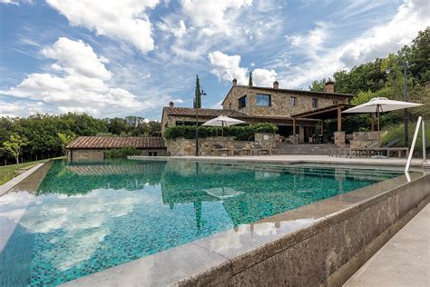 Stay at This Italian Farmhouse Restored Into a Contemporary Retreat in ...