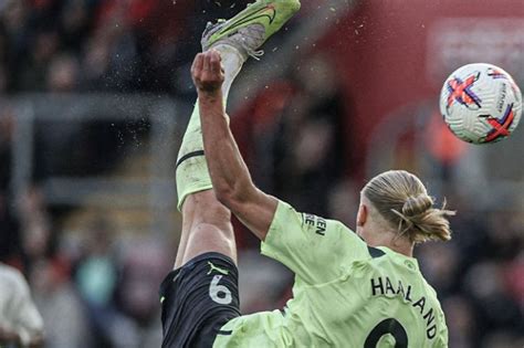 WATCH: Haaland scores 30th EPL goal with stunning overhead volley :: Live Soccer TV