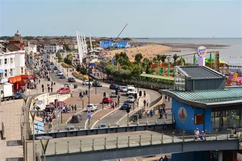 Southend Seafront © Oliver Mills cc-by-sa/2.0 :: Geograph Britain and Ireland