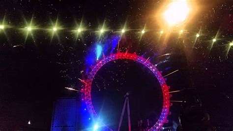 London NYE 2015 Countdown Fireworks - YouTube