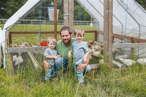 What is pastured poultry - Bailey Family Farm