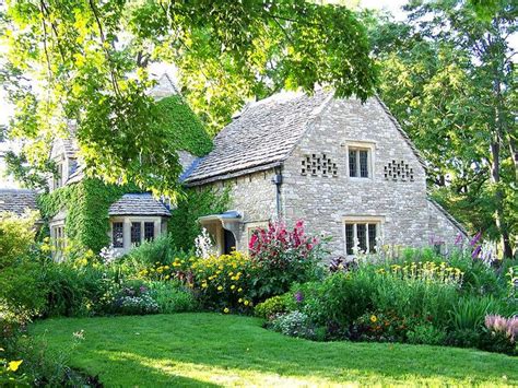 Beautiful English Countryside Fairytale Cottages With English Country Gardens - Page 10