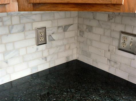 Image result for limestone backsplash kitchen | Backsplash arabesque, Stone backsplash ...