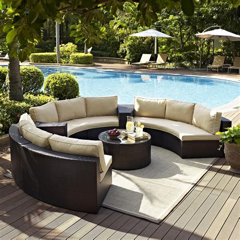 Circular Outdoor Seating - Design Ideas