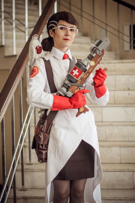 Female Medic (Team Fortress 2) by Lelanda on DeviantArt