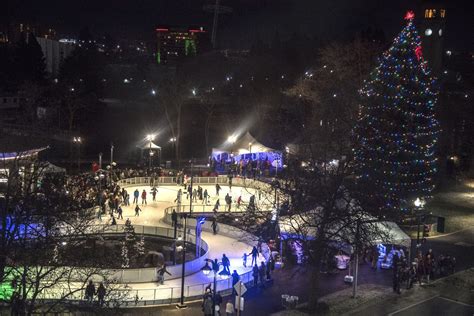 Riverfront Park skating ribbon opens - Dec. 8, 2017 | The Spokesman-Review