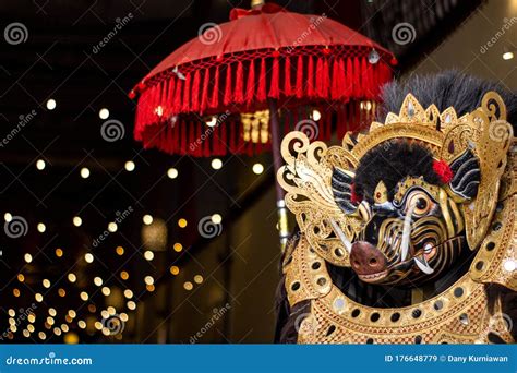 Traditional Bali Barong Mask Costume Stock Image - Image of mask, dance: 176648779