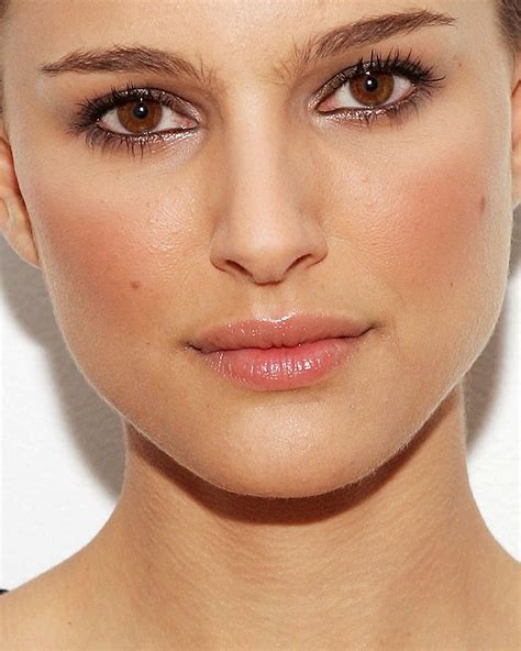 Pin by Sosso on MAKEUP | Celebrity makeup, Celebrity makeup looks, Best ...