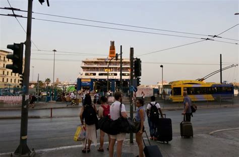 Piraeus Ferry Port - SantoriniDave.com