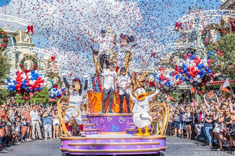 VIDEO, PHOTOS: Houston Astros Celebrate World Series Win With Parade at Magic Kingdom