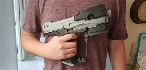 Halo Magnum Pistol 3D Printed Cosplay Replica Prop Halo 5 | Etsy