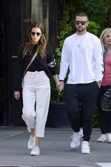 jessica biel and justin timberlake hold hands while heading to dinner ...