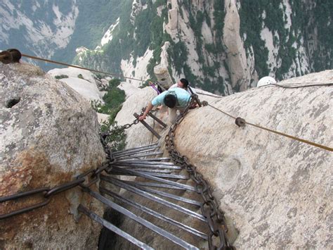 Huashan Mountain The Most Dangerous Hiking - PRE-TEND Be curious.