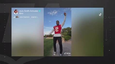 Kansas City Chiefs wide receiver JuJu Smith-Schuster does TikTok dance ...