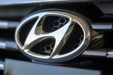 owalo design: Symbol Hyundai Logo Meaning