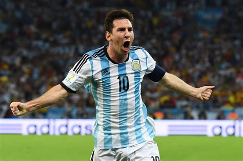 Lionel Messi scores gorgeous goal in Argentina win | wtsp.com