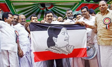 Dinakaran names his new party 'Amma Makkal Munetra Kazhagam' - Rediff.com India News