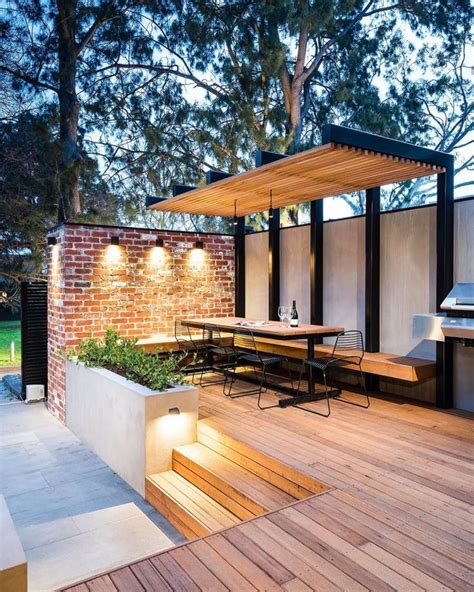 10 Stylish Pergola Ideas for Your Backyard