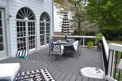 Gray Decking is a Brilliant Color Choice for Your Raleigh-Durham Deck | Archadeck of Raleigh Durham