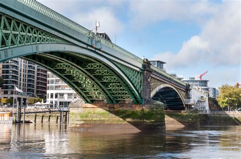 Chelsea River Bridge (aka Battersea Rail Bridge) - Crouch Waterfall