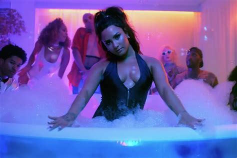 'Sorry Not Sorry' Video: Demi Lovato, Paris Hilton, Wiz Khalifa + More Seem Pretty Unapologetic