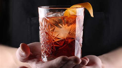 Americano cocktail: ricetta e storia del drink IBA | Coqtail Milano