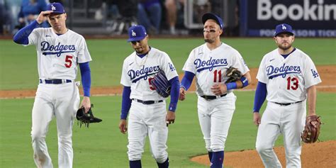 Dodgers' backs against the wall in NLDS Game 3