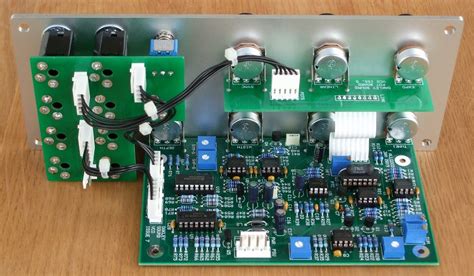 Voltage Controlled Oscillator (VCO) for analogue modular synthesizers