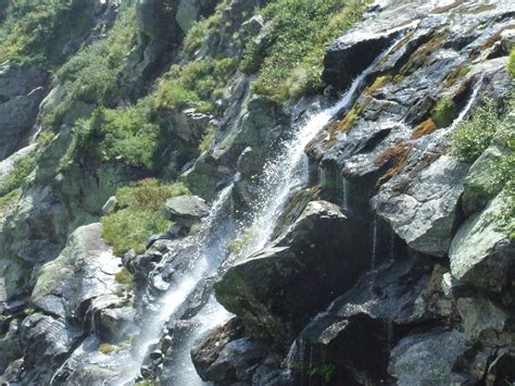 Waterfall at Tuckerman's Ravine | Waterfall, Outdoor, Water