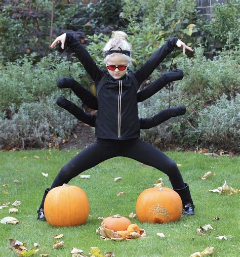 Cathy makes...: DIY Spider Costume