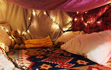 Five Indoor Rainy Day Forts You Can DIY