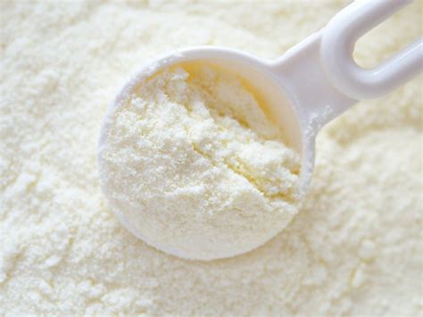 Nutrition & Uses of Powdered Milk (Dried Milk) | Organic Facts